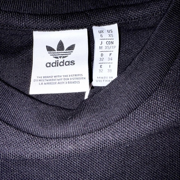 Adidas Black and White Short Sleeve Crop Tee - Picture 4 of 5